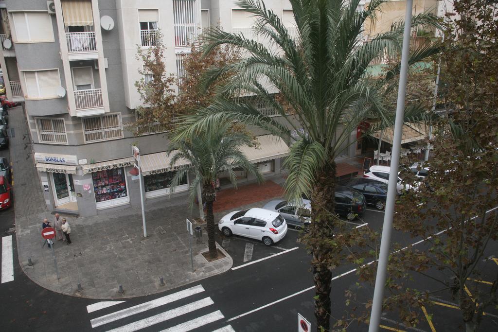 Hostal El Altet Luaran gambar